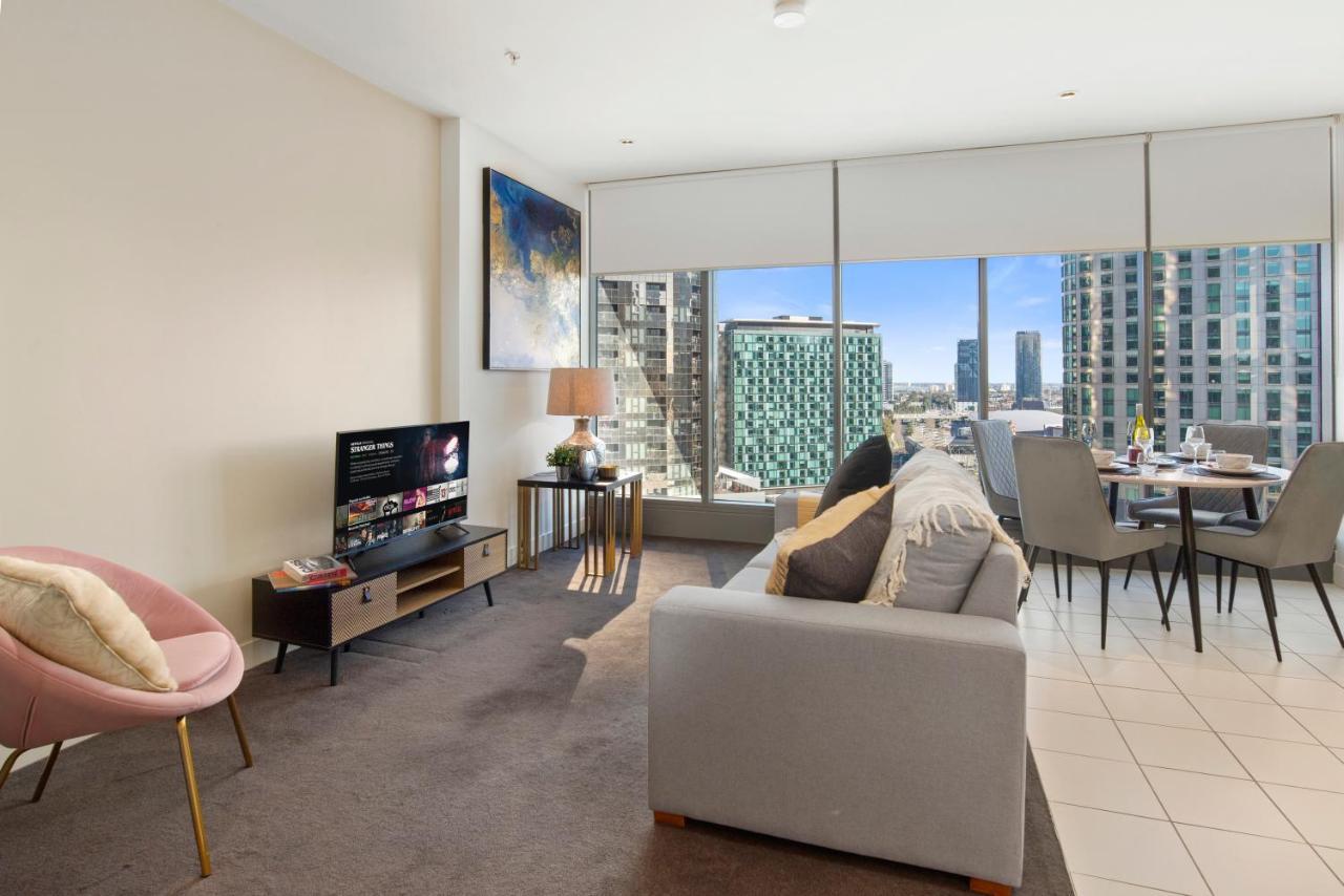 Sophisticated Designer Condo W River & City Views Мелбърн Екстериор снимка